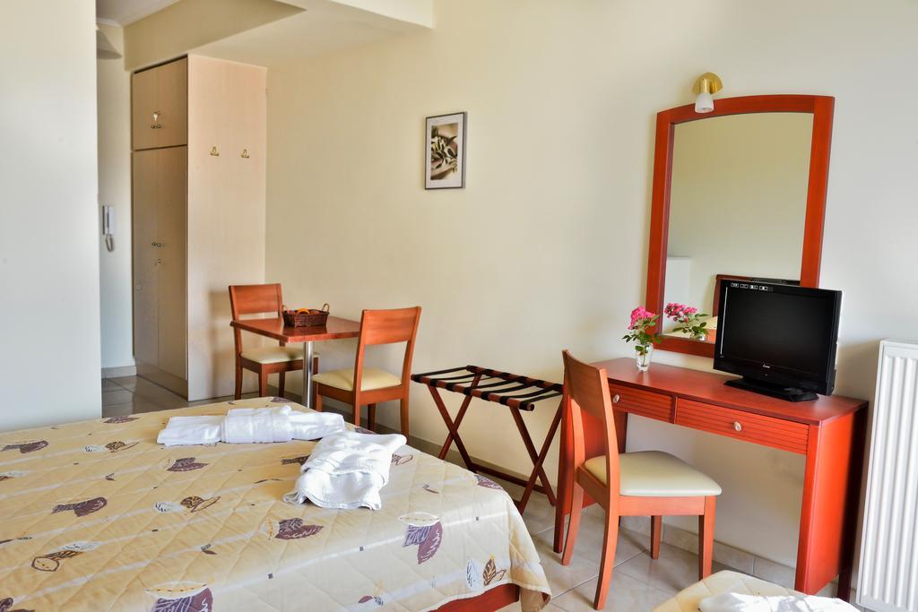 Evia Studios Loutra Edipsou  Room photo